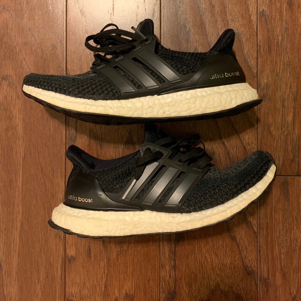 Adidas Ultraboost size 8 Women